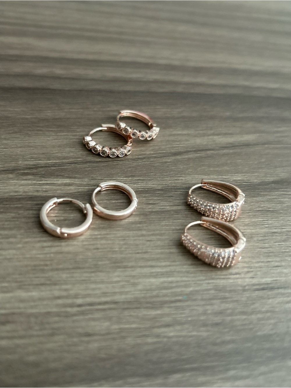 Huggie Hoop Earrings Set Q1321